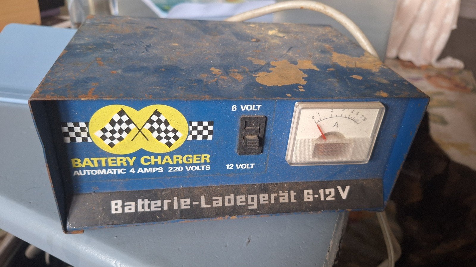 Ferm acculader 5A/12V en Batterieladegerät G-12V, Gebruikt