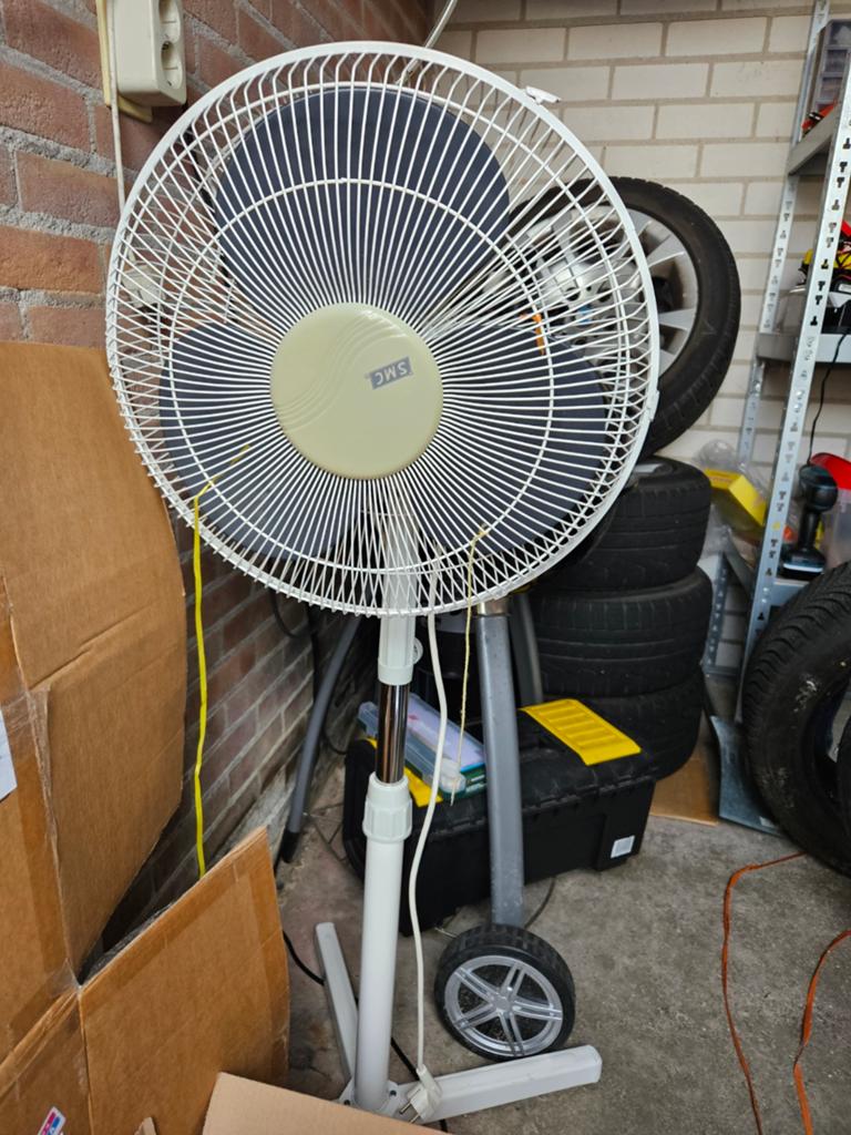 SMC Statiefventilator - Krachtige verkoeling voor thuis, Witgoed en Apparatuur, Ventilatoren, Gebruikt, Statiefventilator, Ophalen