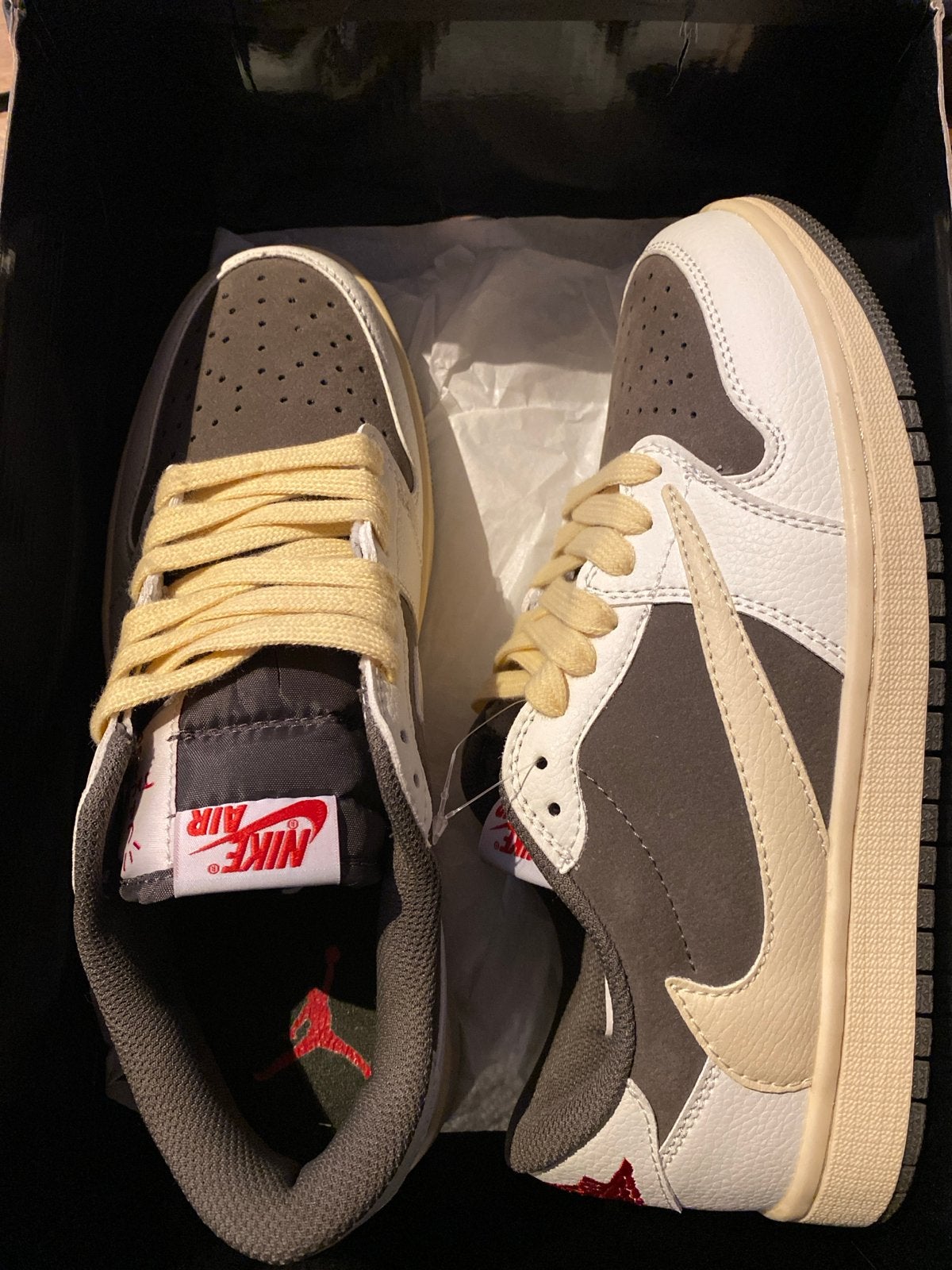 Nike Air Jordan 1 Low Travis Scott Reverse Mocha, Ophalen of Verzenden, Nieuw, Bruin, Sneakers of Gympen