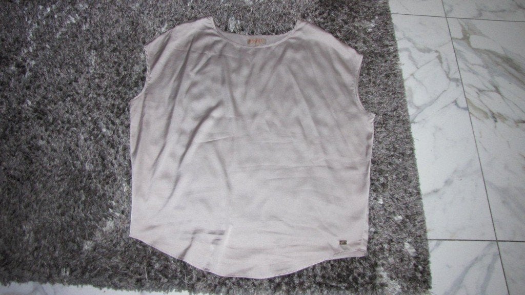 46 JOSH V  tuniek goudlkleurig, Kleding | Dames, Tops, Ophalen of Verzenden, Zo goed als nieuw, Maat 46/48 (XL) of groter, Korte mouw