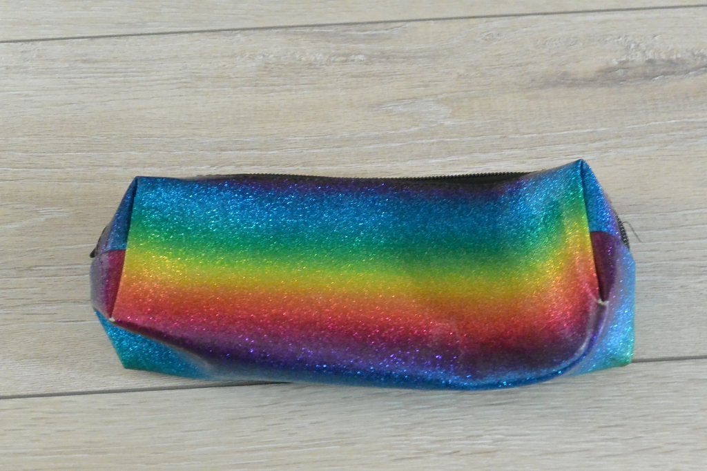 Glimmende regenboog etui, Diversen, Ophalen of Verzenden, Zo goed als nieuw