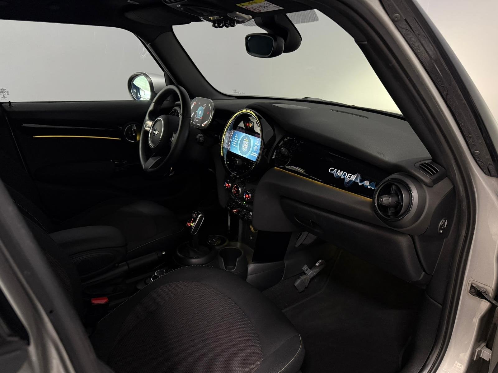 MINI Cooper Mini 1.5 Camden Edition, 136 pk, Gebruikt, Leder en Stof, Origineel Nederlands