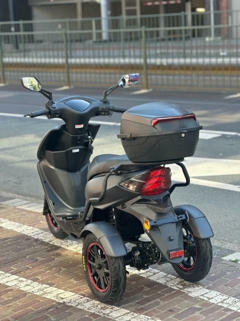 IVA T3 SCOOTMOBIEL Met uitneembare accu Geen Helmplicht, Fietsen en Brommers, Nieuw, IVA