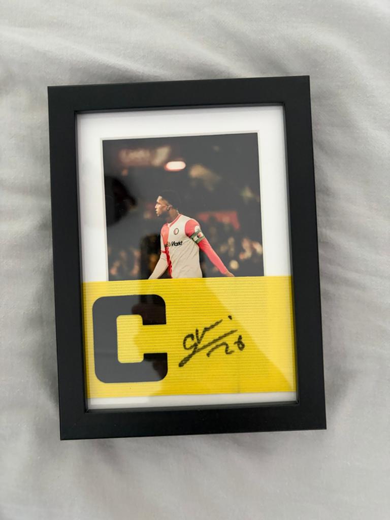 Gesigneerde aanvoerdersband Givairo Read - Feyenoord, Ophalen of Verzenden, Zo goed als nieuw, Feyenoord, Overige typen
