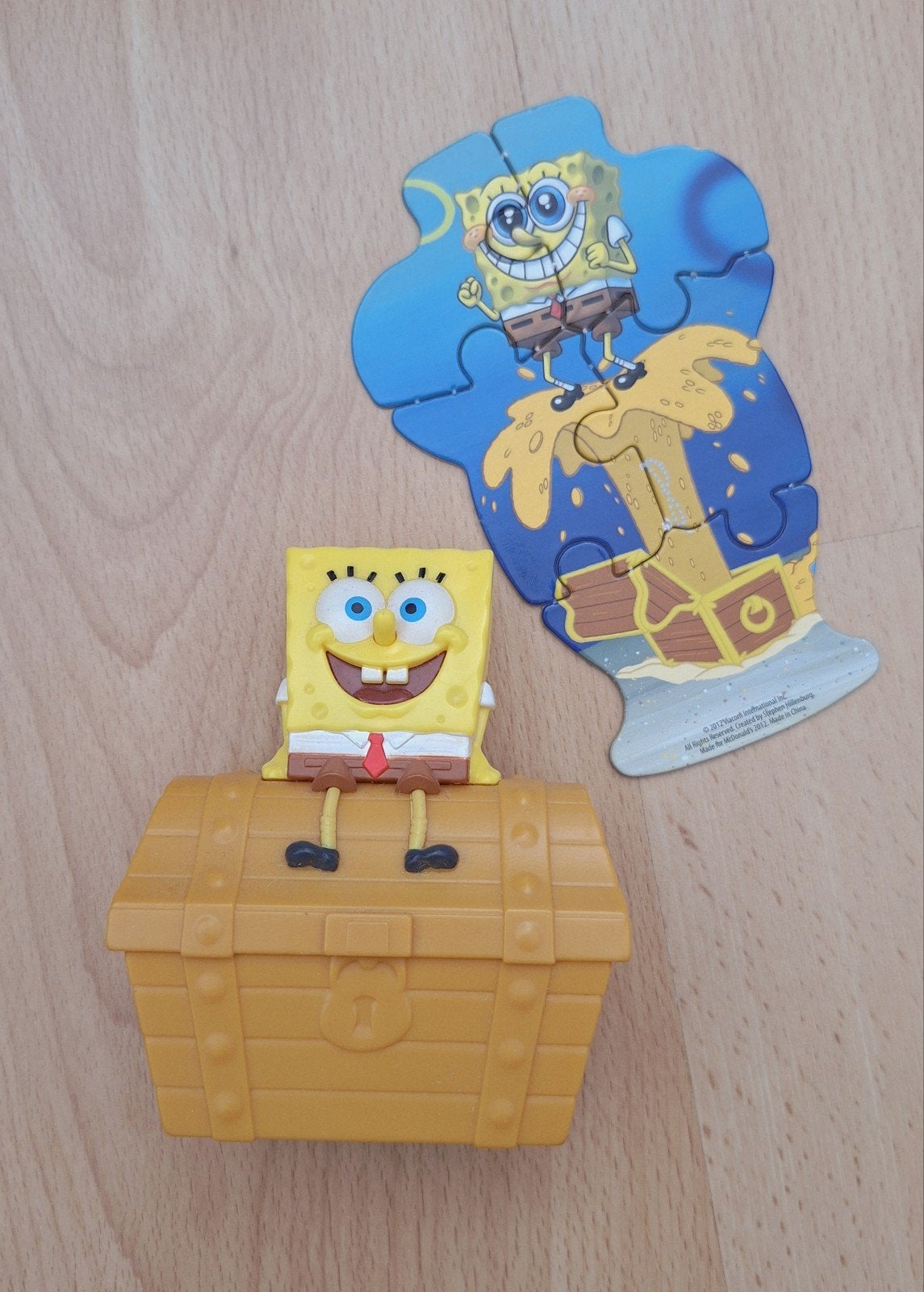 Spongebob doosje + puzzeltje, Ophalen of Verzenden, Zo goed als nieuw