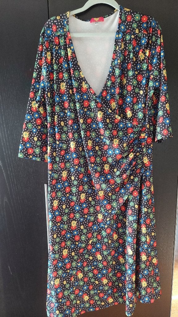 Fijne jurk, Meerkleurig, Maat 46/48 (XL) of groter, Ophalen of Verzenden, Zo goed als nieuw