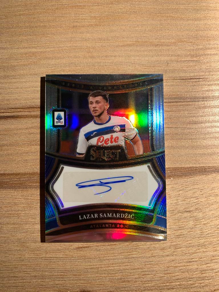 Panini Select Lazar Samardzic Atalanta Auto Voetbalkaart, Verzamelen, Ophalen of Verzenden, Zo goed als nieuw, Buitenlandse clubs