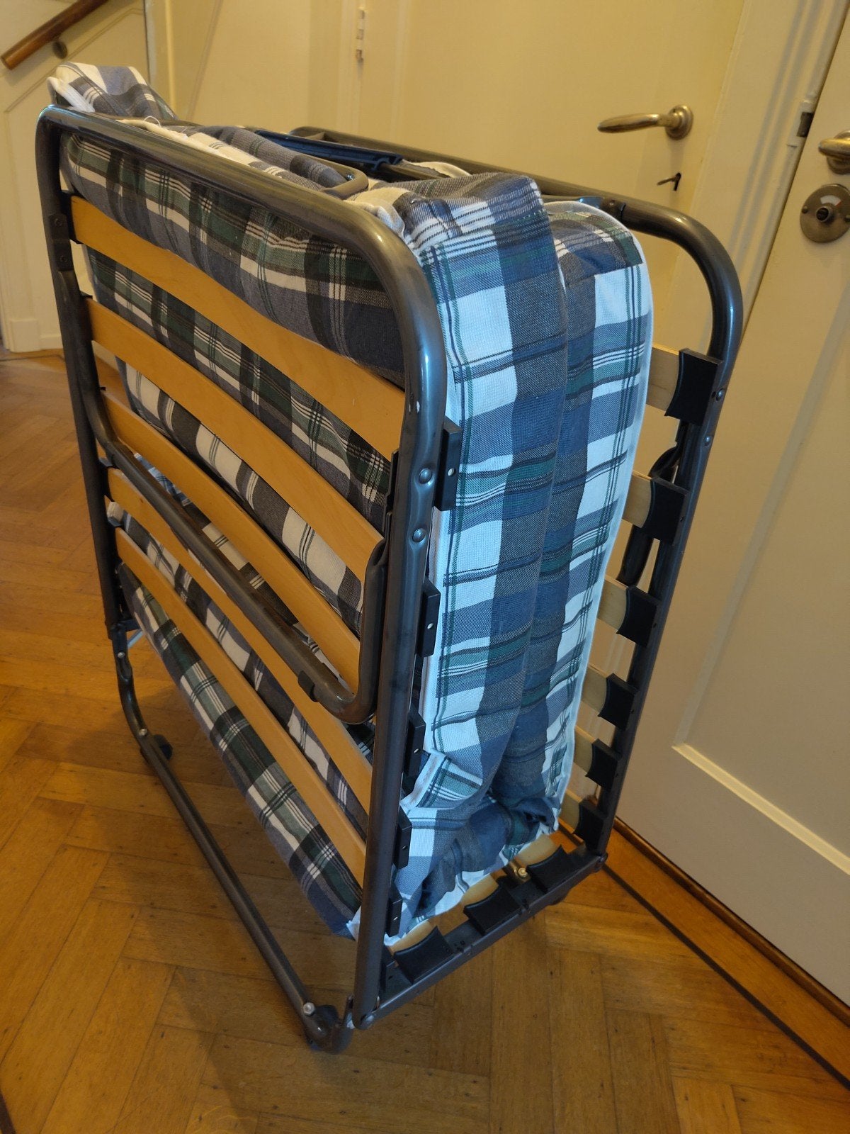 Opklapbed Jysk 80x190 met lattenbodem en matras, Ophalen, Eenpersoons, 190 cm of minder, Zo goed als nieuw