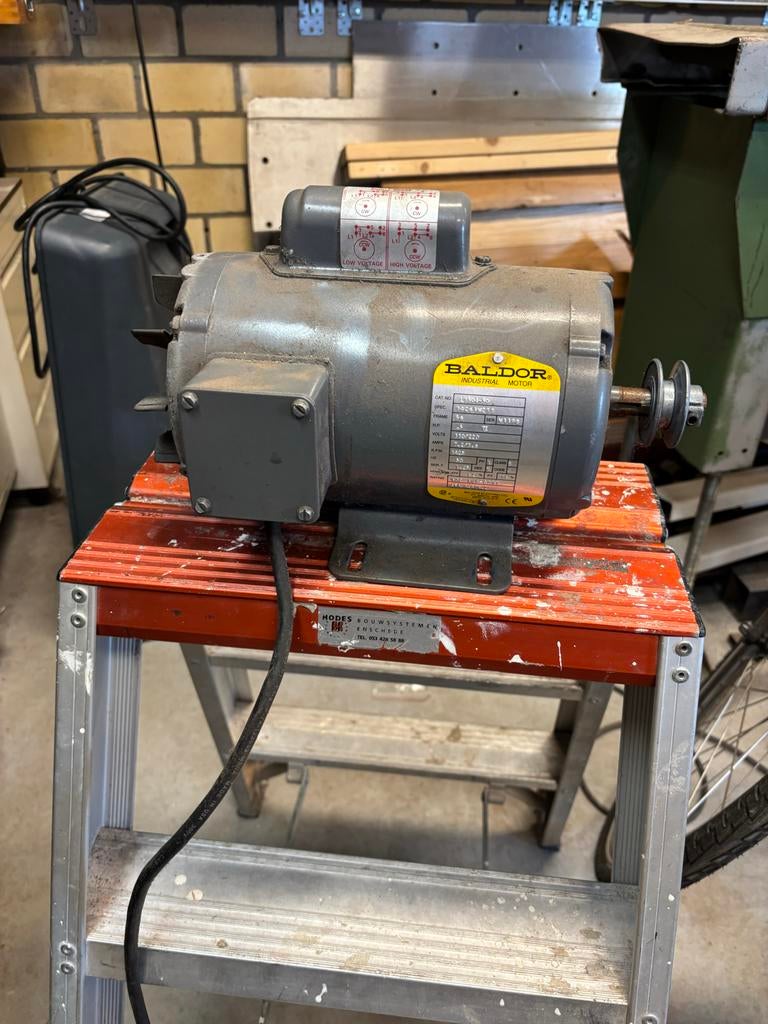 Baldor Elektromotor 1 fase, 1425 tpm, 220V, as 16mm, Doe-het-zelf en Verbouw, Motoren, Ophalen of Verzenden, Gebruikt, Elektromotor