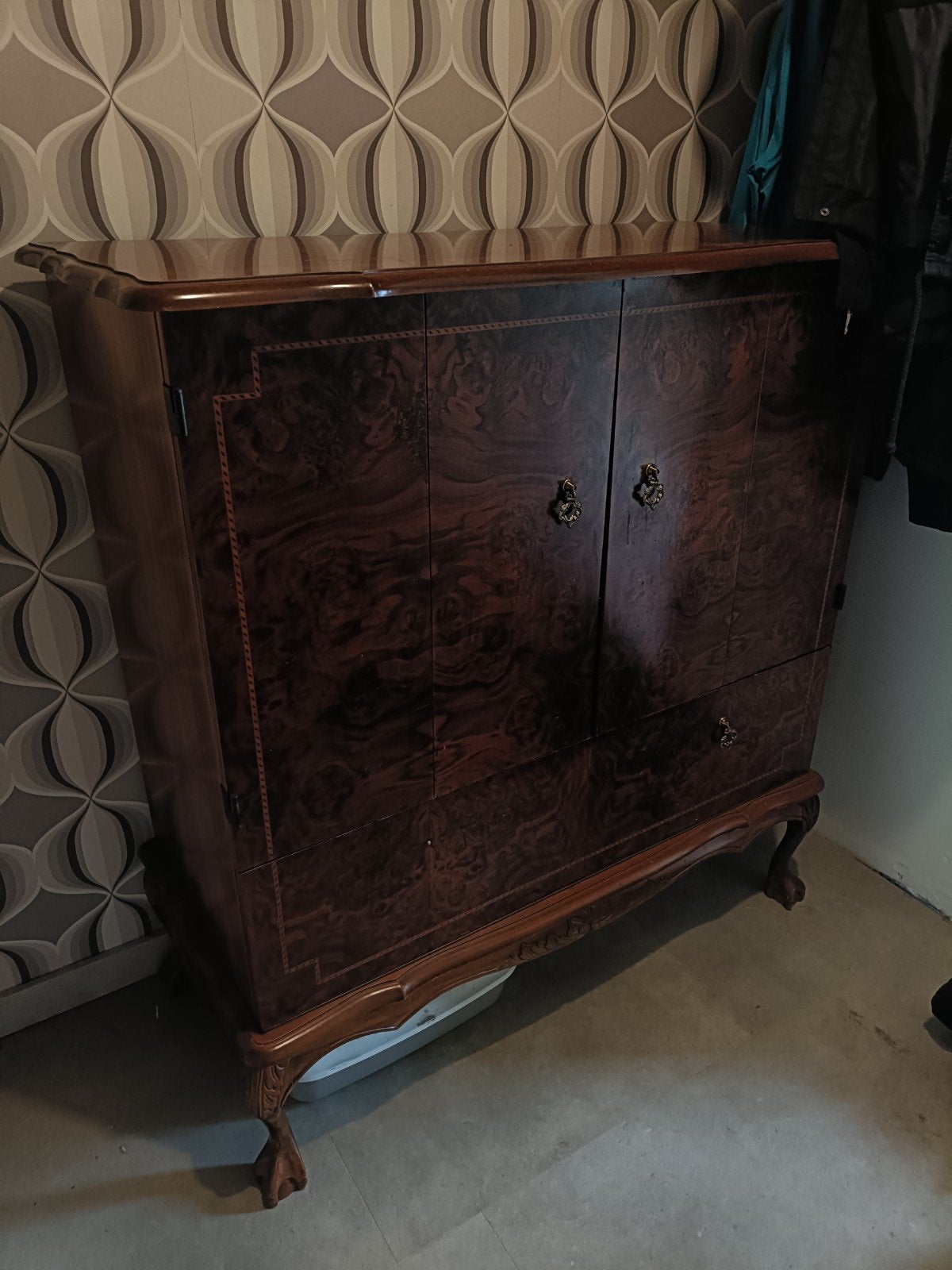 Gratis fraaie kast!, Ophalen, Gebruikt, 25 tot 50 cm