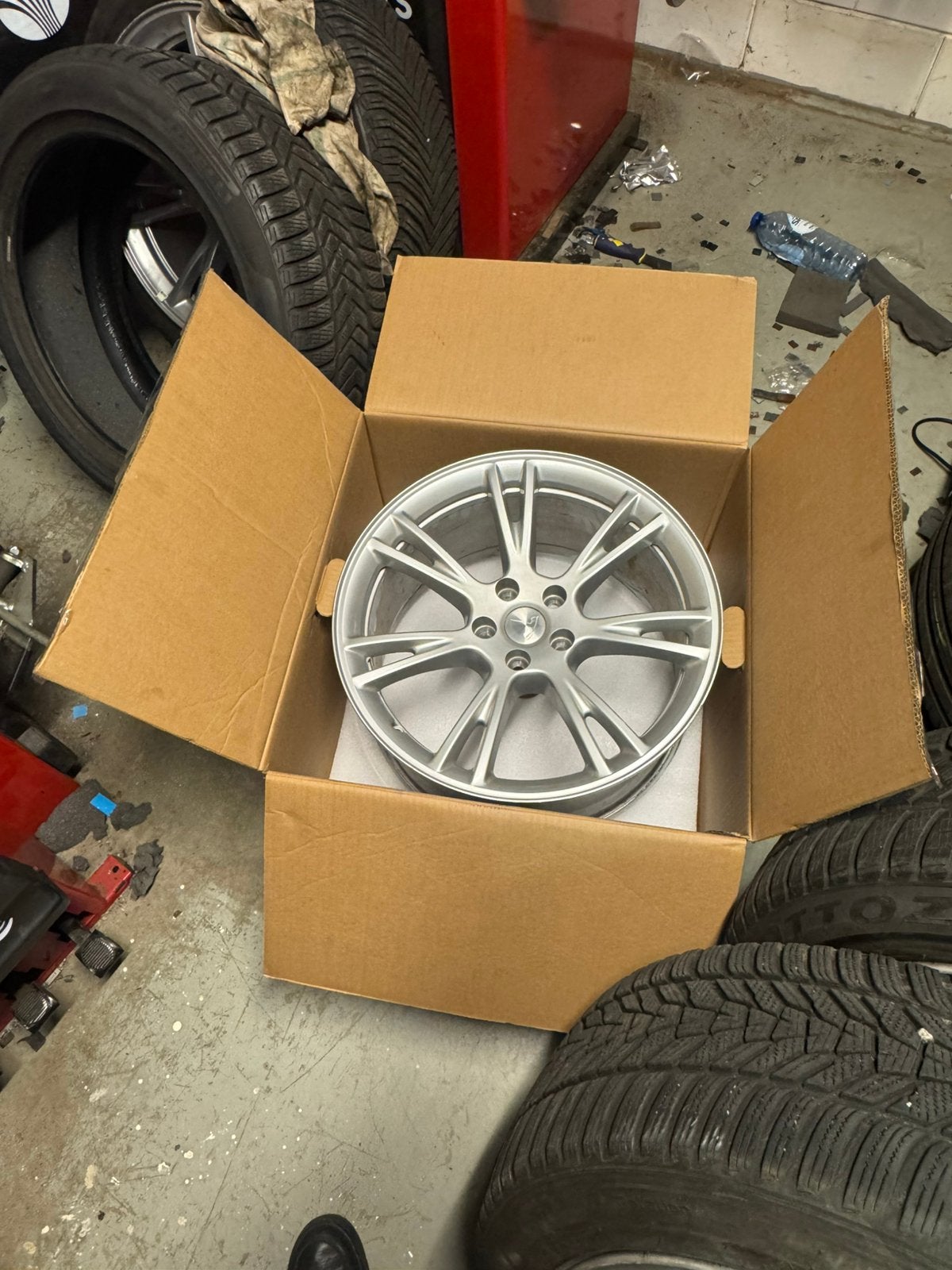 Originele Tesla Model Y velg 19 / 20 / 21 inch velgen, Ophalen of Verzenden, Gebruikt, Personenwagen, Velg(en)