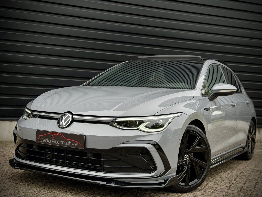 Volkswagen Golf 1.5 eTSI R-Line PANO|H/K|IQ LIGHT|ACC|DCC|SF, Auto's, Volkswagen, Automaat, 4 cilinders, 150 pk, Bedrijf