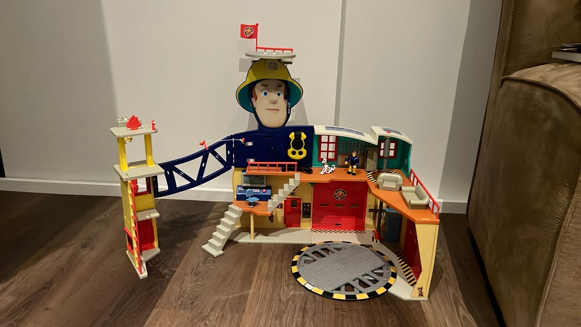 Brandweerman Sam - Brandweerkazerne groot, Ophalen, Gebruikt
