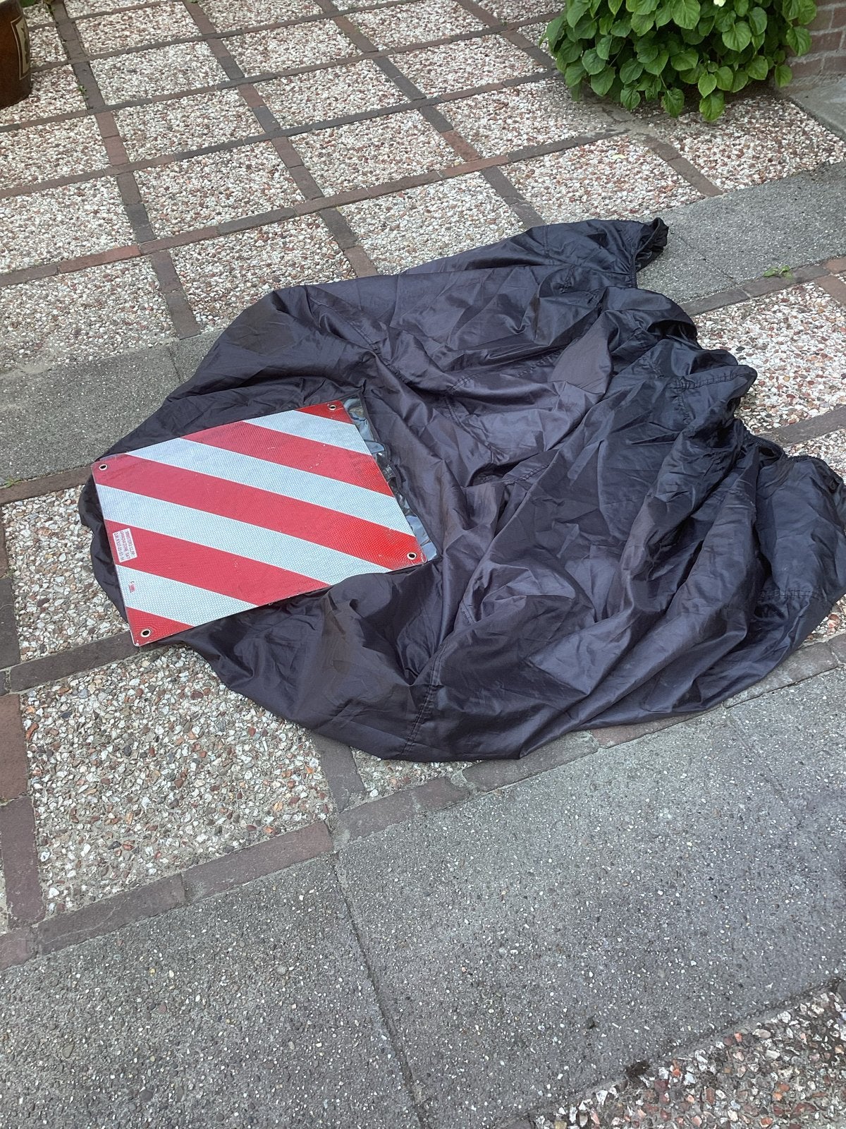 Fietshoes voor 2 fietsen met aluminium gevarenbord, Ophalen, Gebruikt