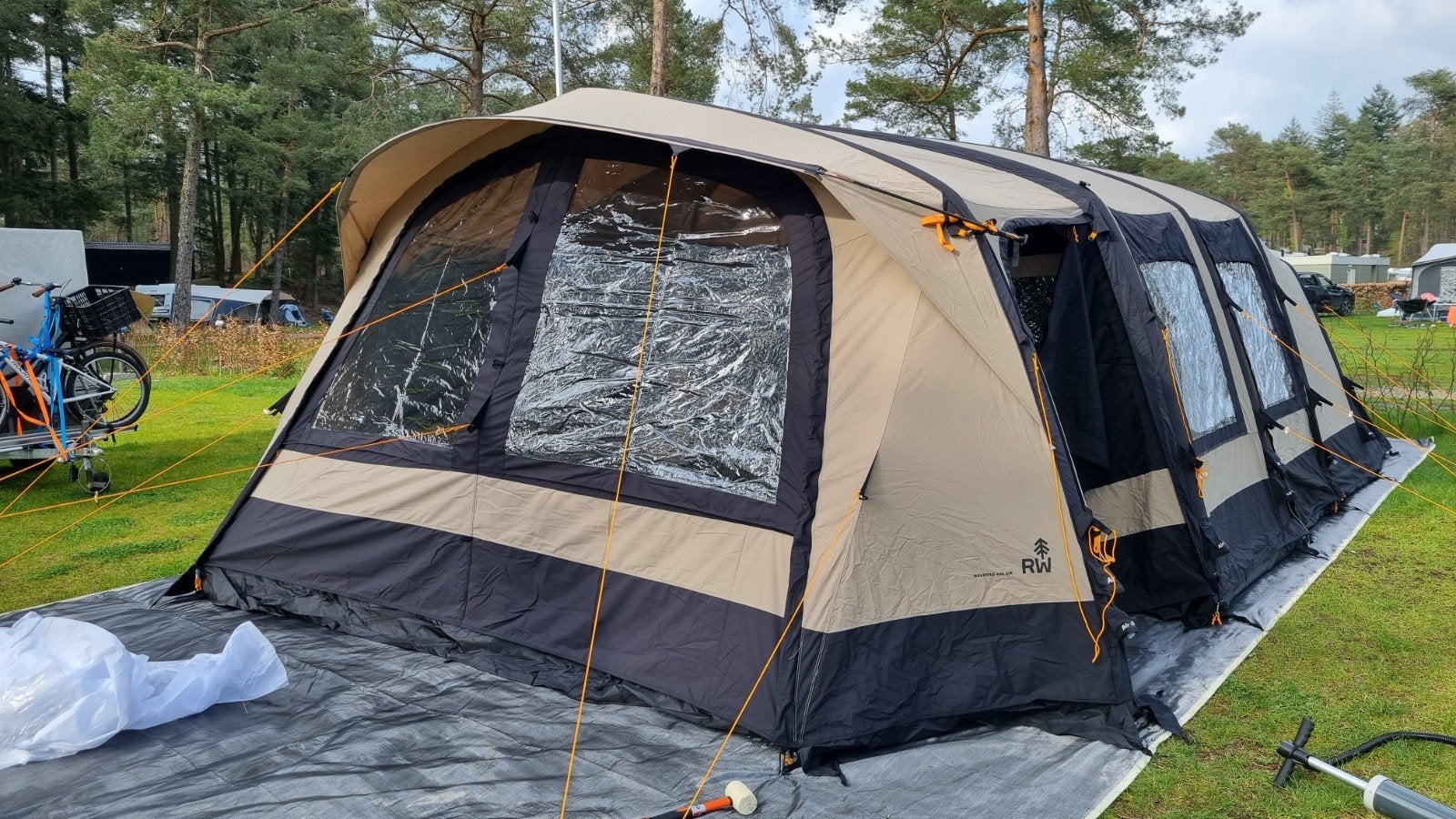 Redwood Navarro air tent 440, Caravans en Kamperen, Tenten, Ophalen, Zo goed als nieuw, Tot en met 6