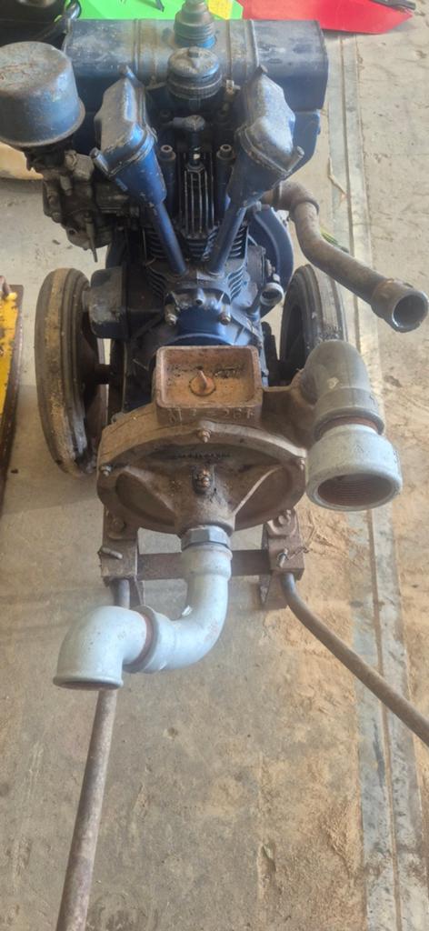 Waterpomp met Bernard benzinemotor - Loopt!, Ophalen of Verzenden