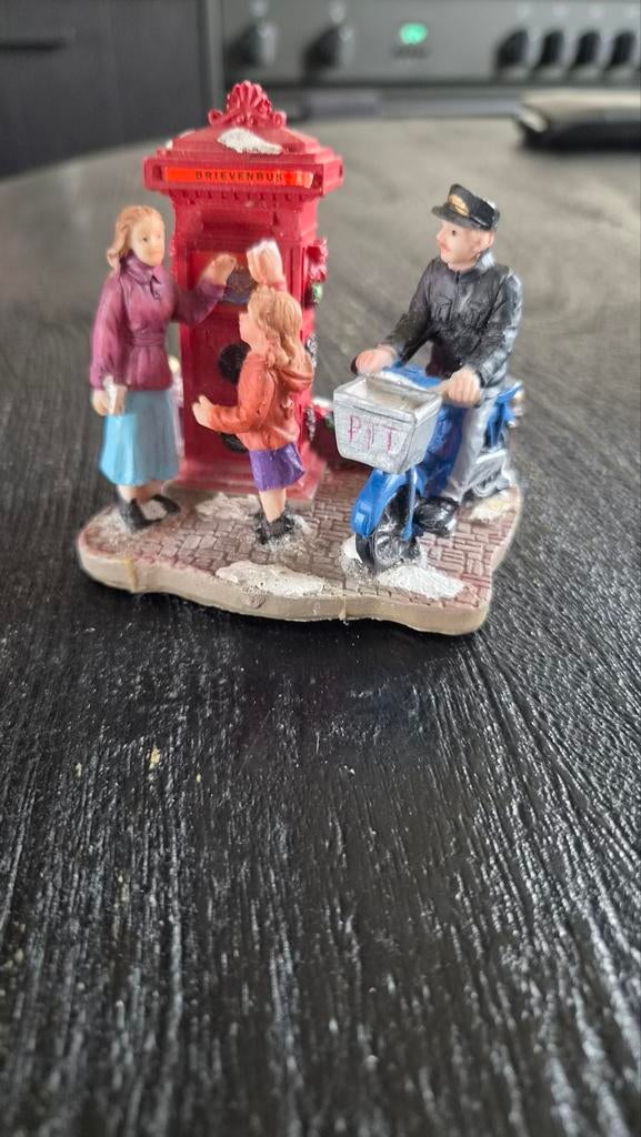 Kerstdorp figuur postbode, Ophalen