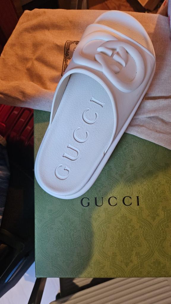 Gucci Rubber GG Slippers Wit - Maat 36, Ophalen of Verzenden, Zo goed als nieuw, Wit, Slippers