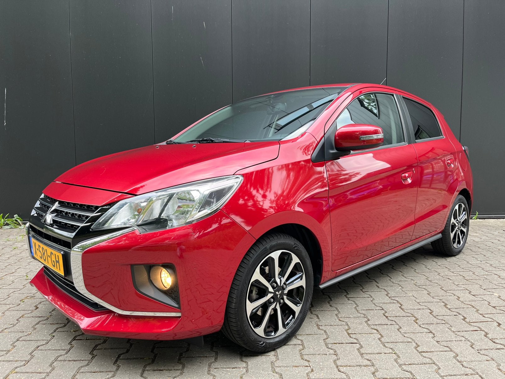 Mitsubishi Space Star 1.2 Instyle. Cruise. KOS. Deels leder., Auto's, Mitsubishi, Voorwielaandrijving, 850 kg, Leder en Stof, Handgeschakeld