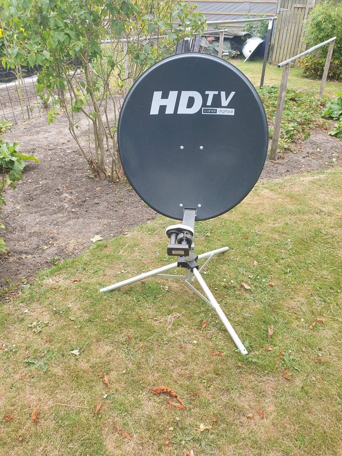 KmHDTV schotelantenne Canal Digitaal, Audio, Tv en Foto, Schotelantennes, Gebruikt, (Schotel)antenne, Overige merken, Ophalen of Verzenden