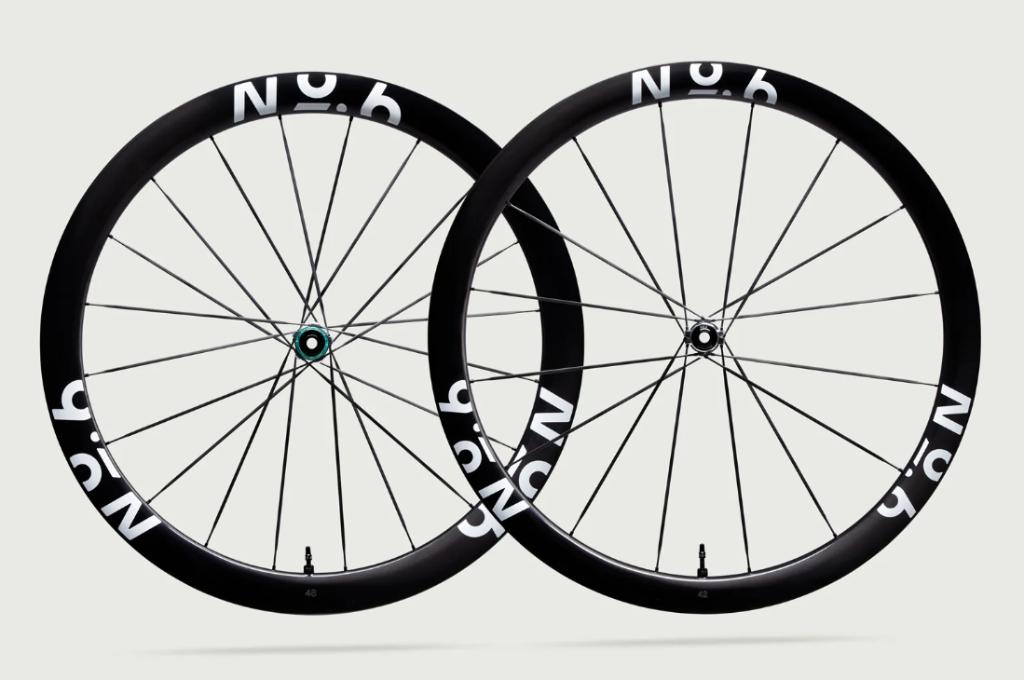 No.6 Racing Wheels Ultra Light Carbon Wielset, Fietsen en Brommers, Fietsonderdelen, Nieuw, Wiel, Carbon, Racefiets, Ophalen of Verzenden