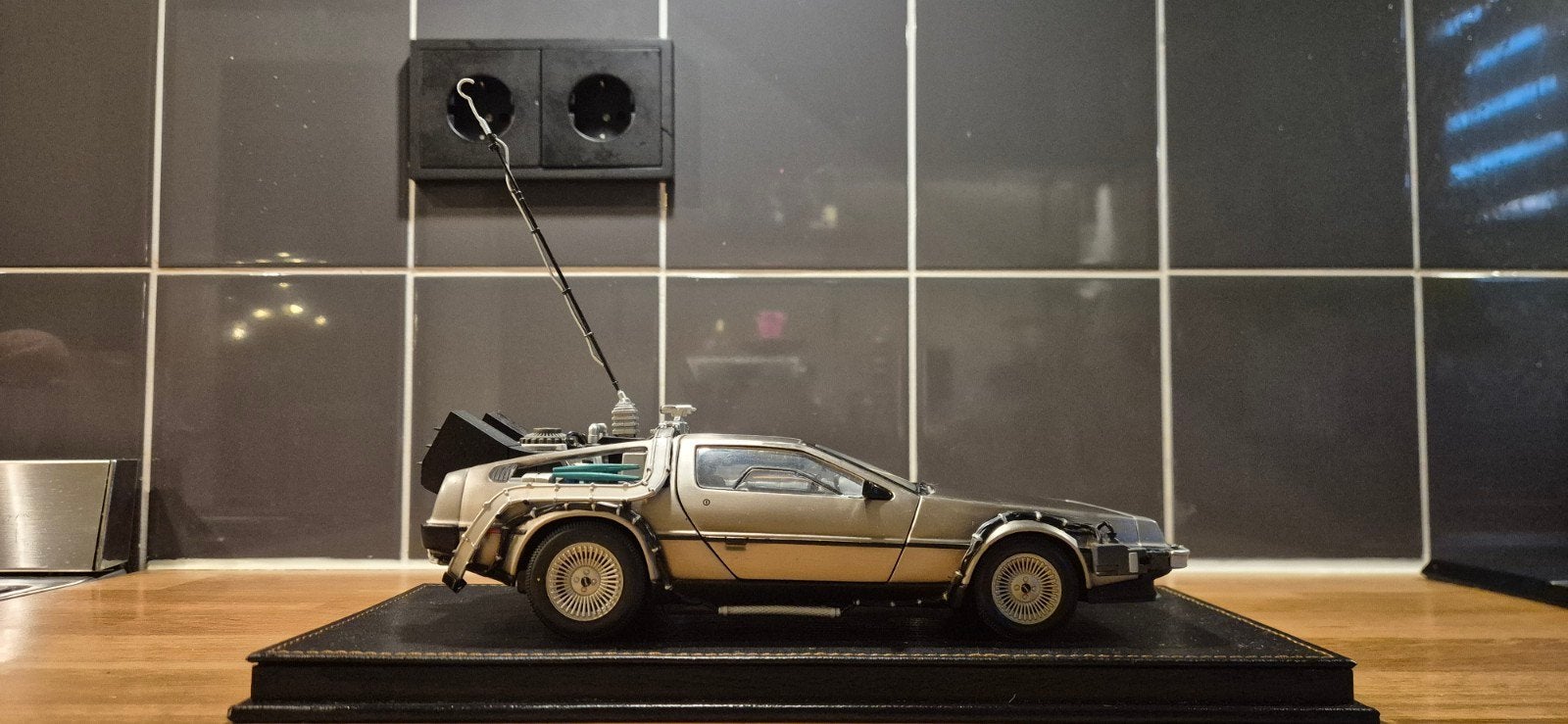Delorean Back to the future part 1 Sunstar 1/18, Ophalen of Verzenden
