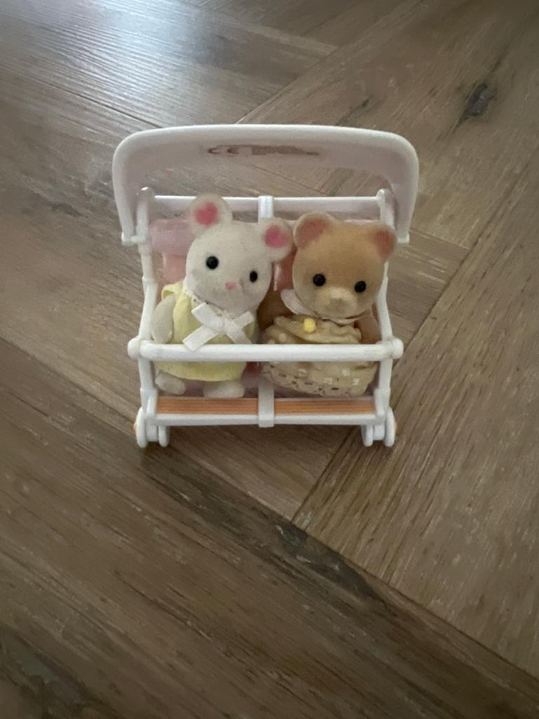 Sylvanian Families Baby wandelwagen met Muis en Beer, Kinderen en Baby's, Speelgoed | Poppenhuizen, Ophalen of Verzenden, Gebruikt