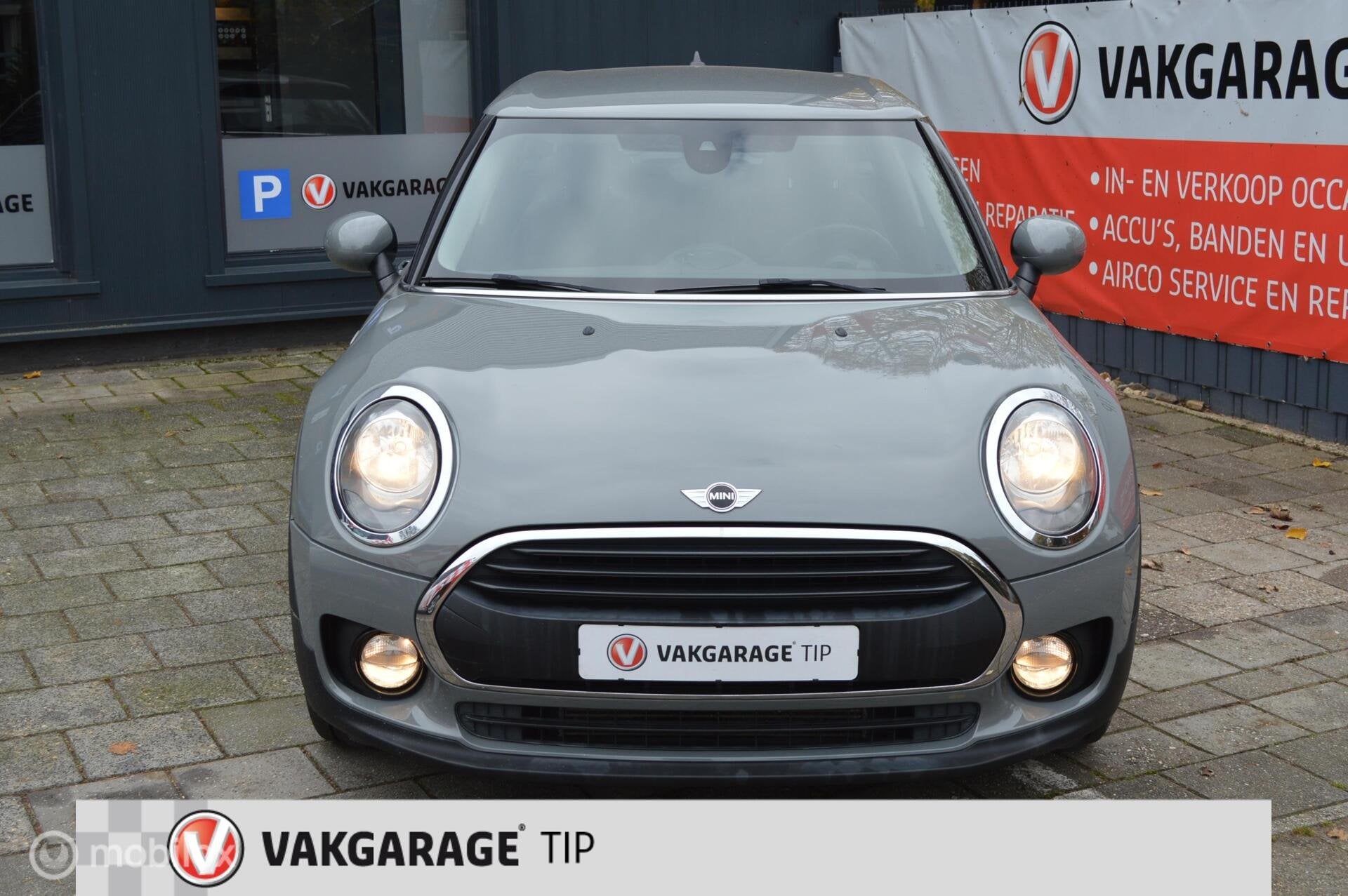 Mini Clubman 1.5 Automaat Business ed., Auto's, 65 €/maand, Gebruikt, Met garantie (alle), 102 pk