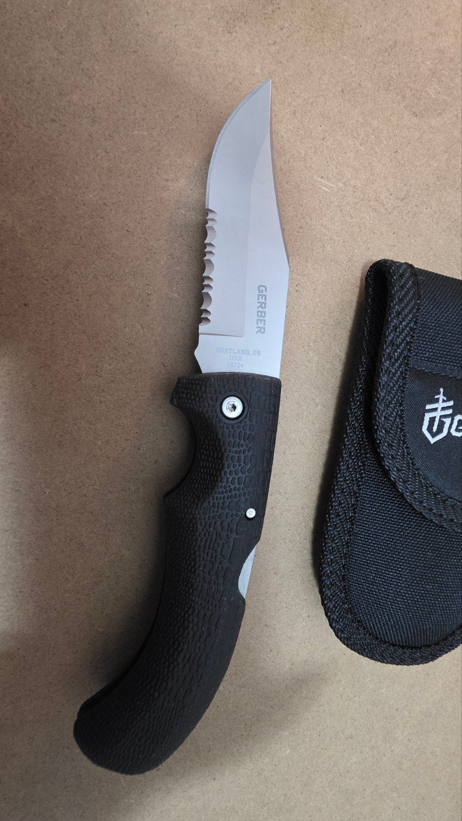 Gerber Gator 06079 clip point, serrated zakmes, Ophalen of Verzenden, Nieuw
