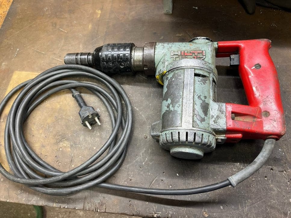 Hilti TE 17 Boorhamer - 450W, 13mm Staal, 19mm Beton, Gebruikt, Boor- en/of Breekhamer, Ophalen of Verzenden, Klopboormechanisme