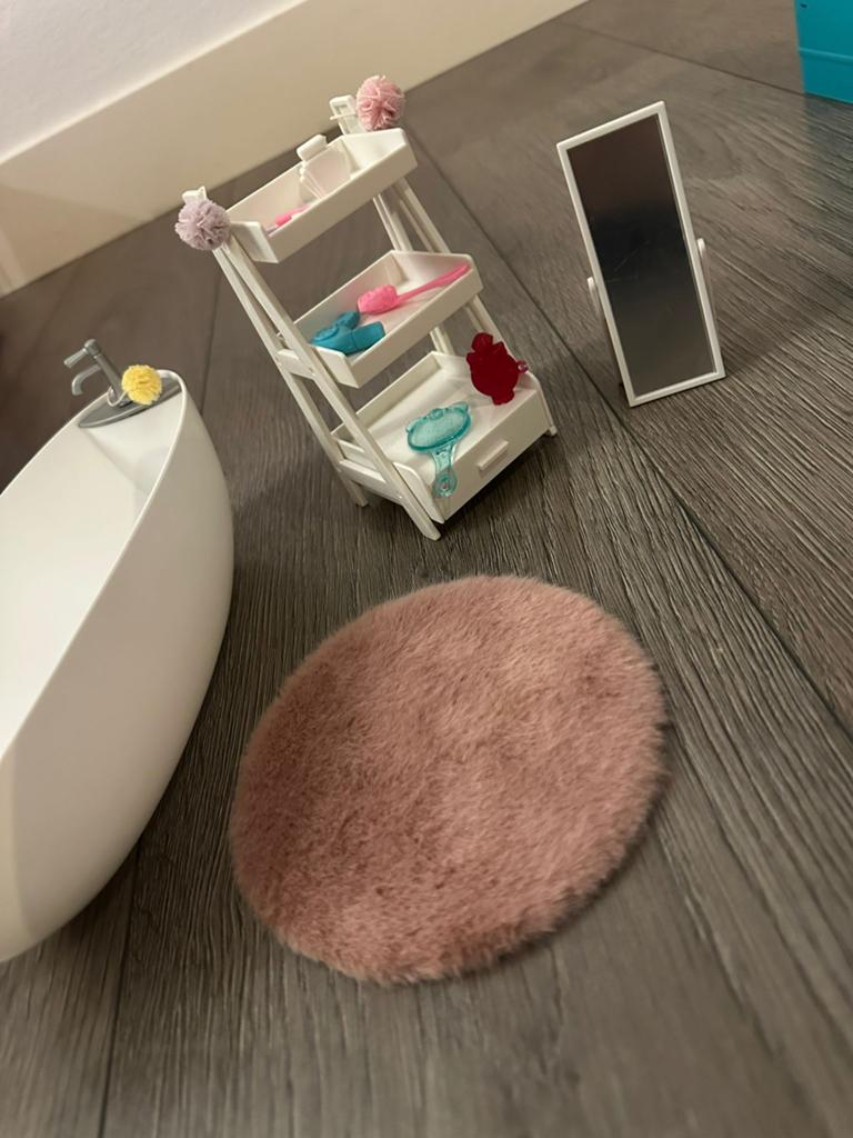 Barbie badkamer met accesoires, Verzamelen, Ophalen of Verzenden, Zo goed als nieuw, Poppenhuis
