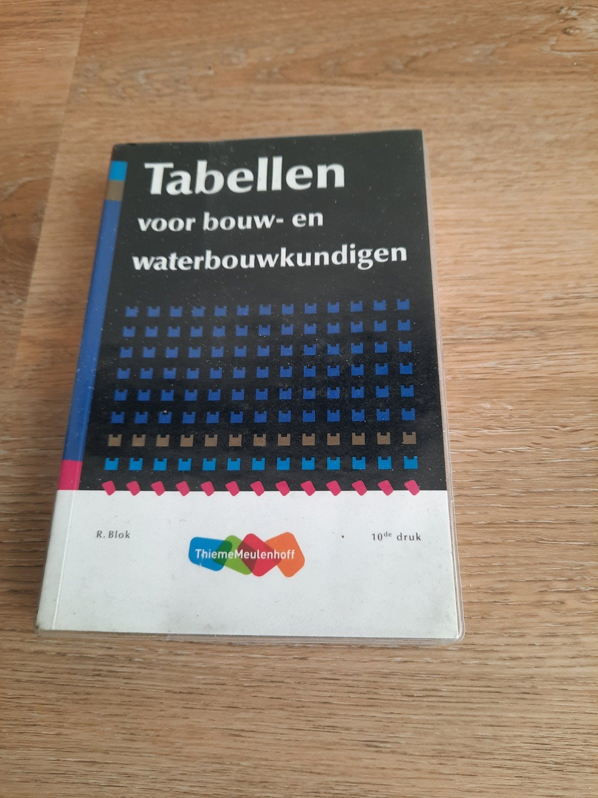 Tabellen voor bouw en waterbouwkundige, Ophalen, Zo goed als nieuw, Overige niveaus, Nederlands