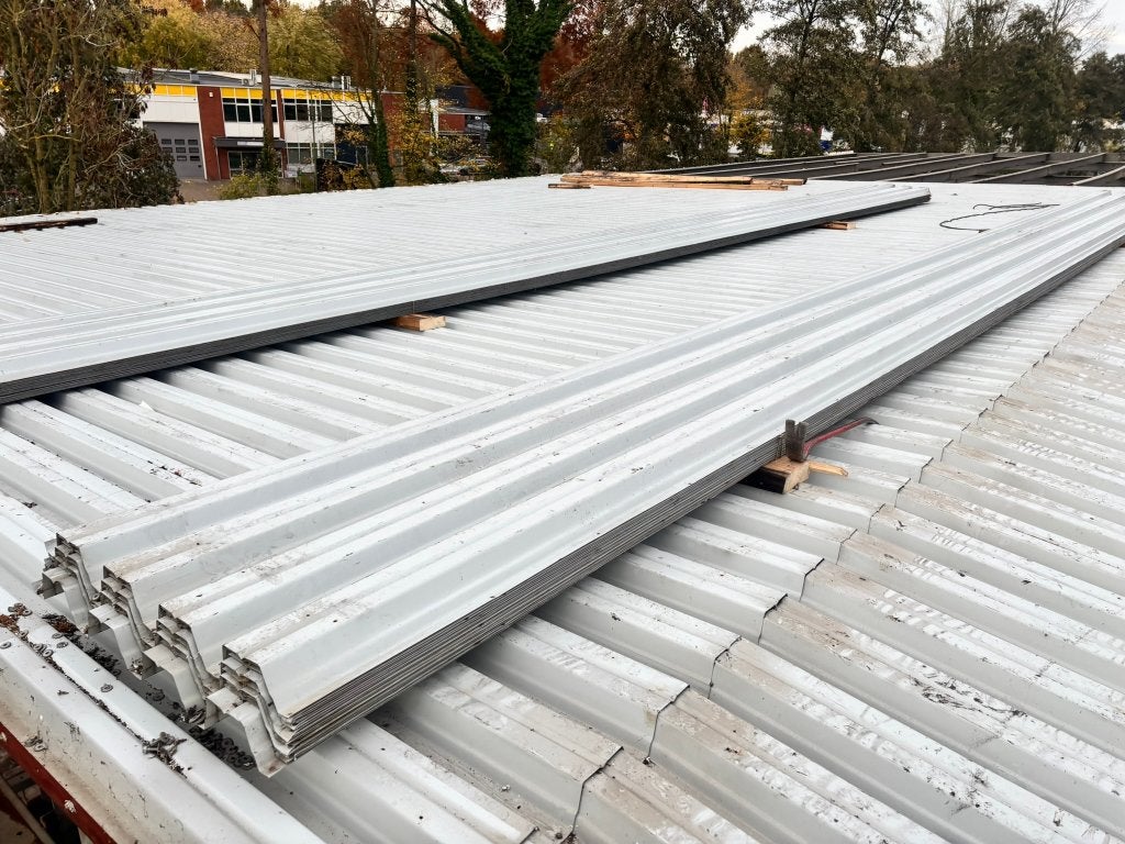 SAB-profiel warmdakplaat 100R/750 – 525m² – lengte 11,75 m1, Ophalen, Gebruikt, IJzer