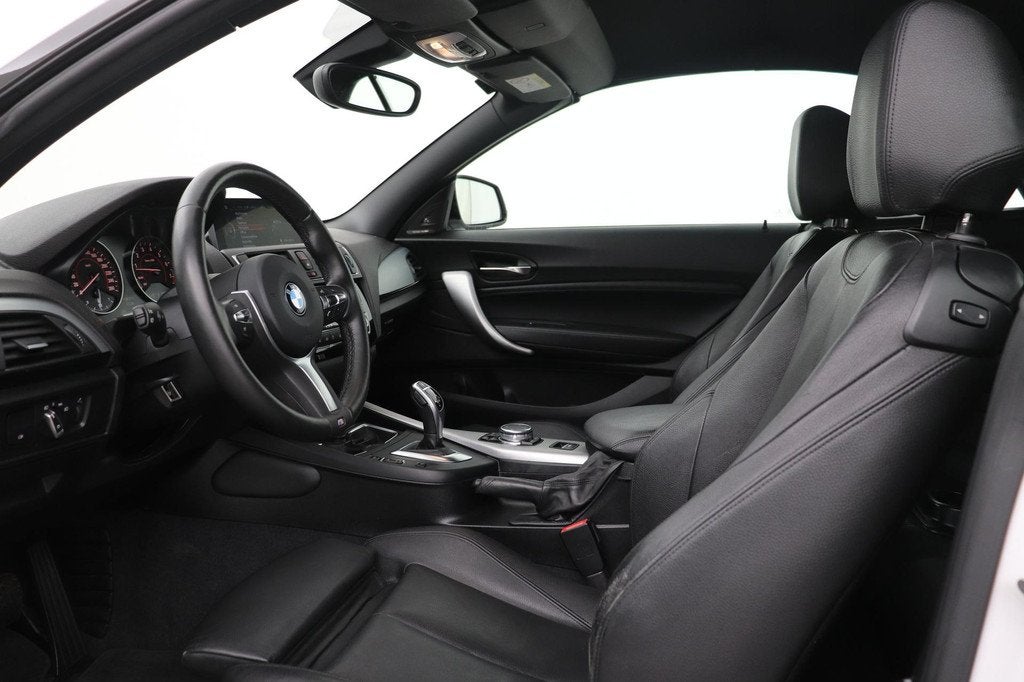 BMW 2-serie Cabrio M235i xDrive | 327Pk! | M-Sport | harman/, Auto's, BMW, Automaat, Gebruikt, Cabriolet, 4 stoelen