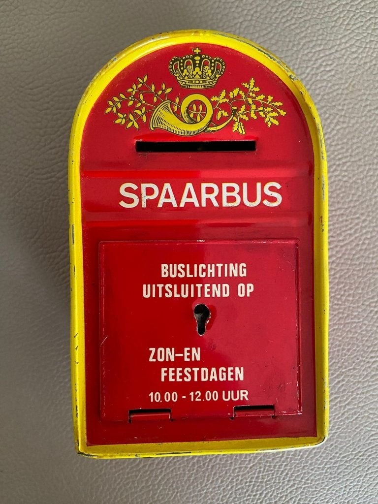 Vintage Spaarpot Spaarbus 11,5 cm, Verzamelen, Spaarpotten, Ophalen of Verzenden, Gebruikt, Metaal of Blik, Overige thema's