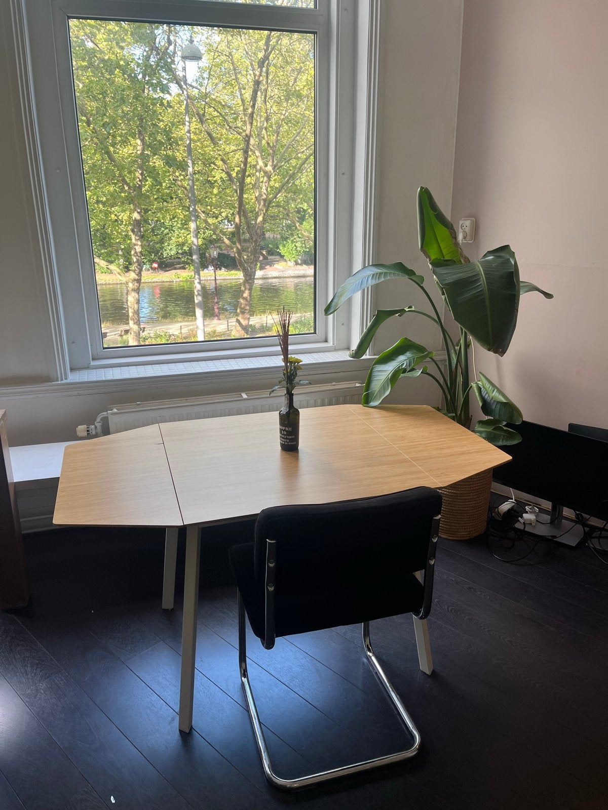 Bureau/eettafel (inklapbaar), Ophalen, 100 tot 150 cm, 50 tot 100 cm, Zo goed als nieuw