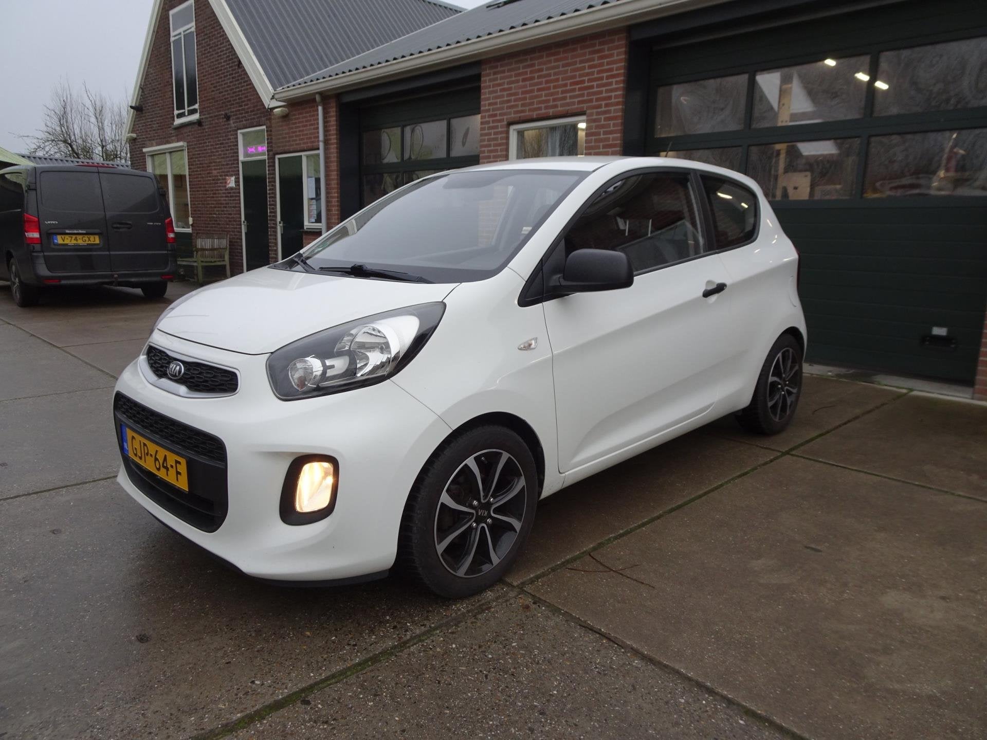 Kia PICANTO 1.0 CVVT ComfortLine, Voorwielaandrijving, Gebruikt, Euro 6, Emergency brake assist