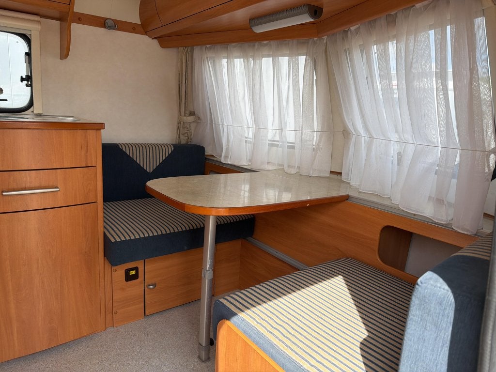 Eriba Touring Triton 410 Luifel nette staat, Caravans en Kamperen, Caravans, Overige typen, 4 tot 5 meter, 500 - 750 kg, Eriba