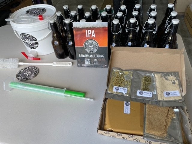 thuis bier brouwen starters pakket, Ophalen, Zo goed als nieuw