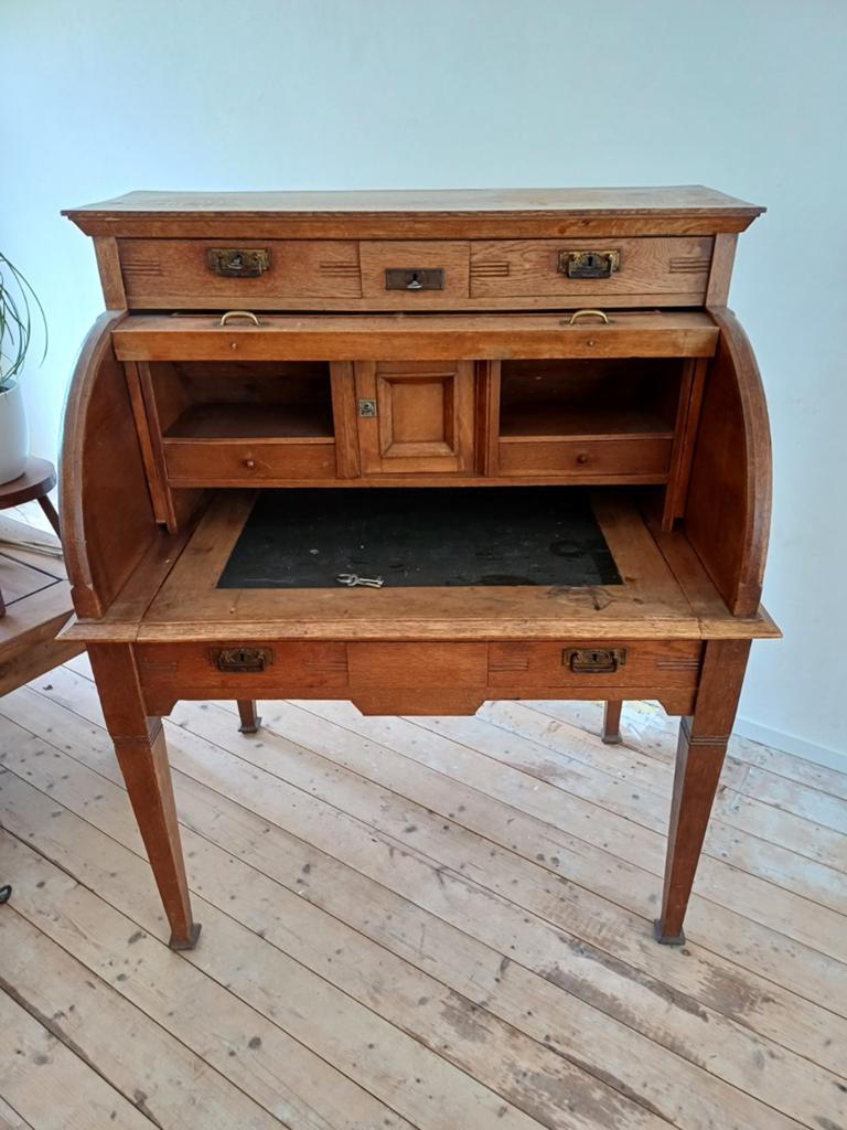 Antiek eiken rolluikbureau met lades, Antiek en Kunst, Antiek | Kantoor en Zakelijk, Ophalen
