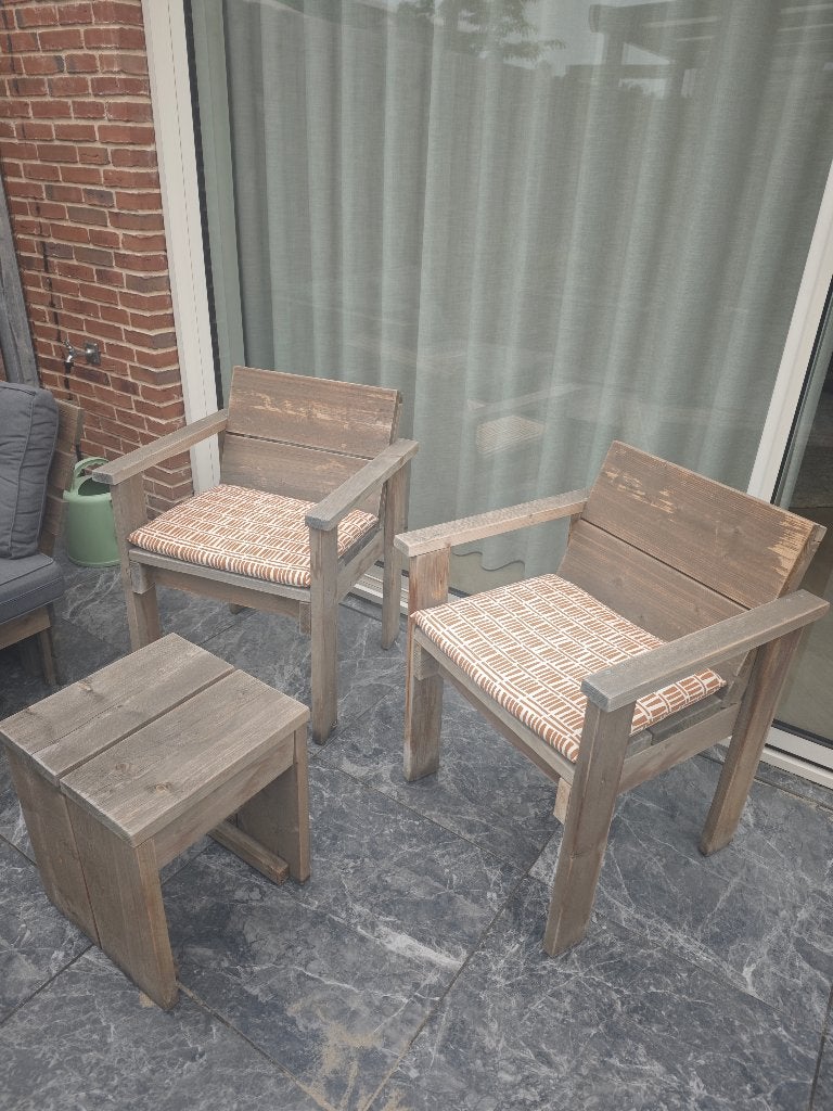 Houten tuinset / loungeset – 2 stoelen + bijzettafel, Tuin en Terras, Tuinsets en Loungesets, Gebruikt, Bijzettafel, Tuinset, Hout