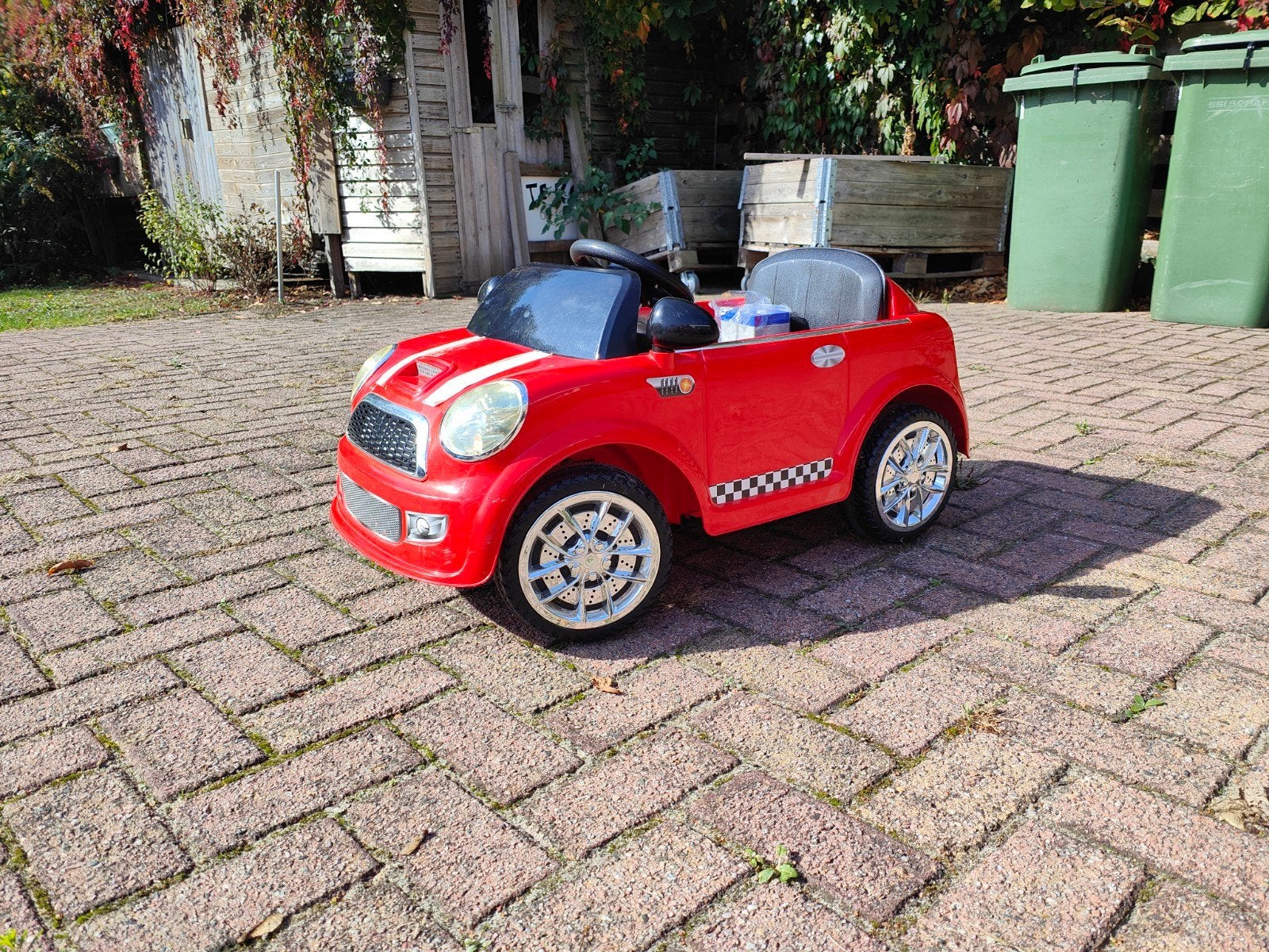 Rode elektrische kinderauto - Mini Cooper stijl, Kinderen en Baby's, Gebruikt
