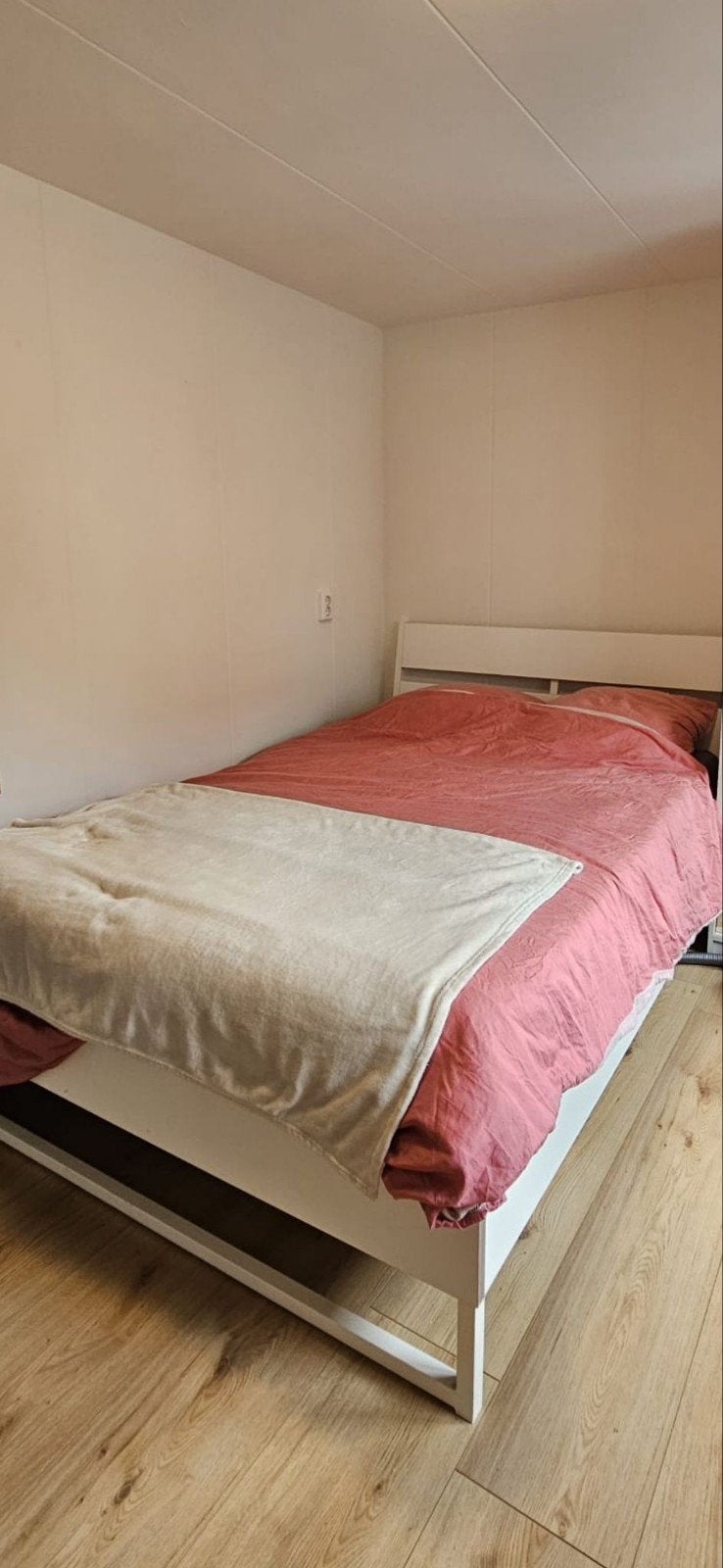 Trysil tweepersoonsbed met wit frame 140 x 200, Ophalen, Gebruikt, Wit, Tweepersoons