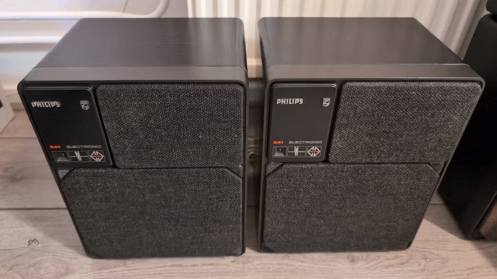 Philips MFB 541 22RH541, Studiomonitor, Philips, Refurbished, Ophalen of Verzenden