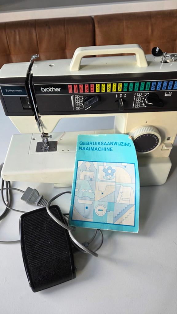Brother VX2051 naaimachine (Buttonmatic), Hobby en Vrije tijd, Naaimachines en Toebehoren, Gebruikt, Naaimachine, Brother, Ophalen of Verzenden