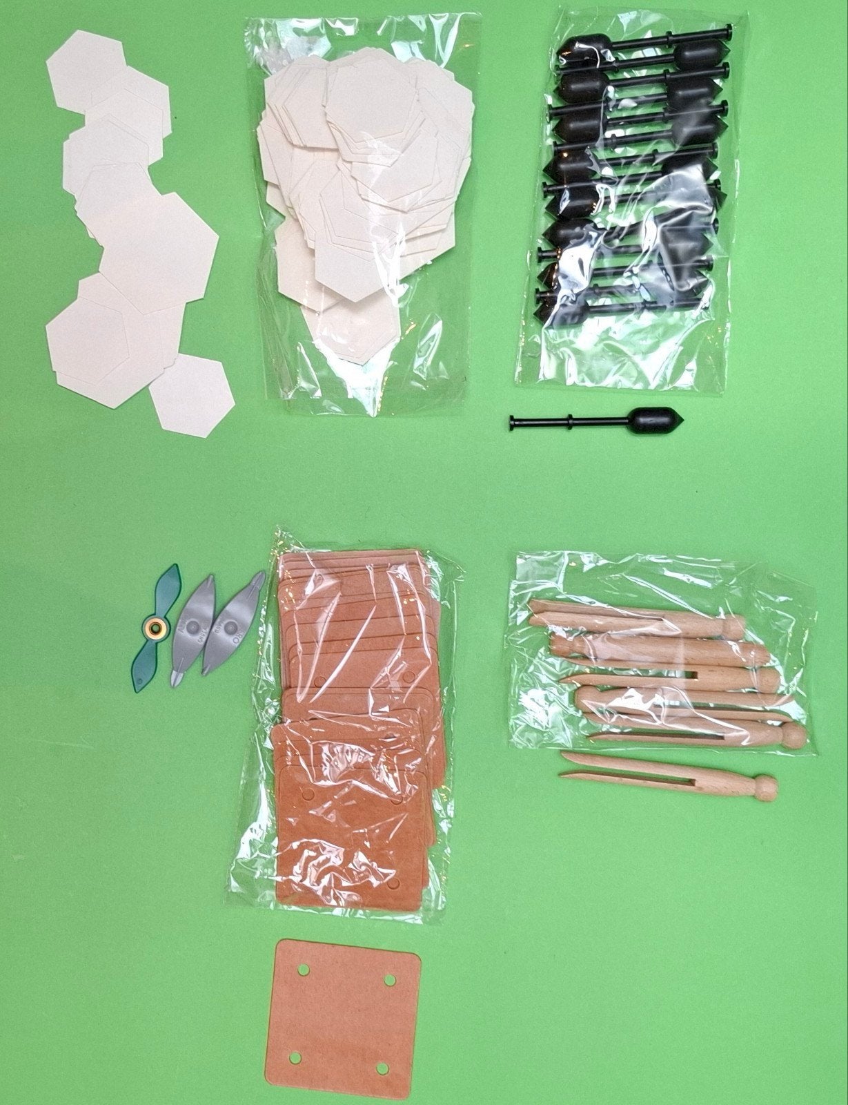 Hobbymaterialen Nieuw, Hm, 1 speler, Tilburg, Ophalen of Verzenden