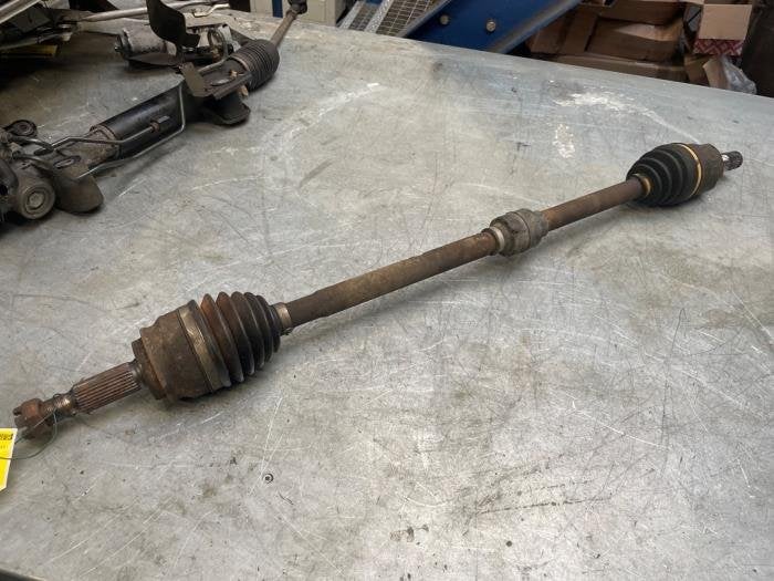 Aandrijfas rechts-voor van een Mitsubishi Lancer, Gebruikt, -, -, Ophalen of Verzenden