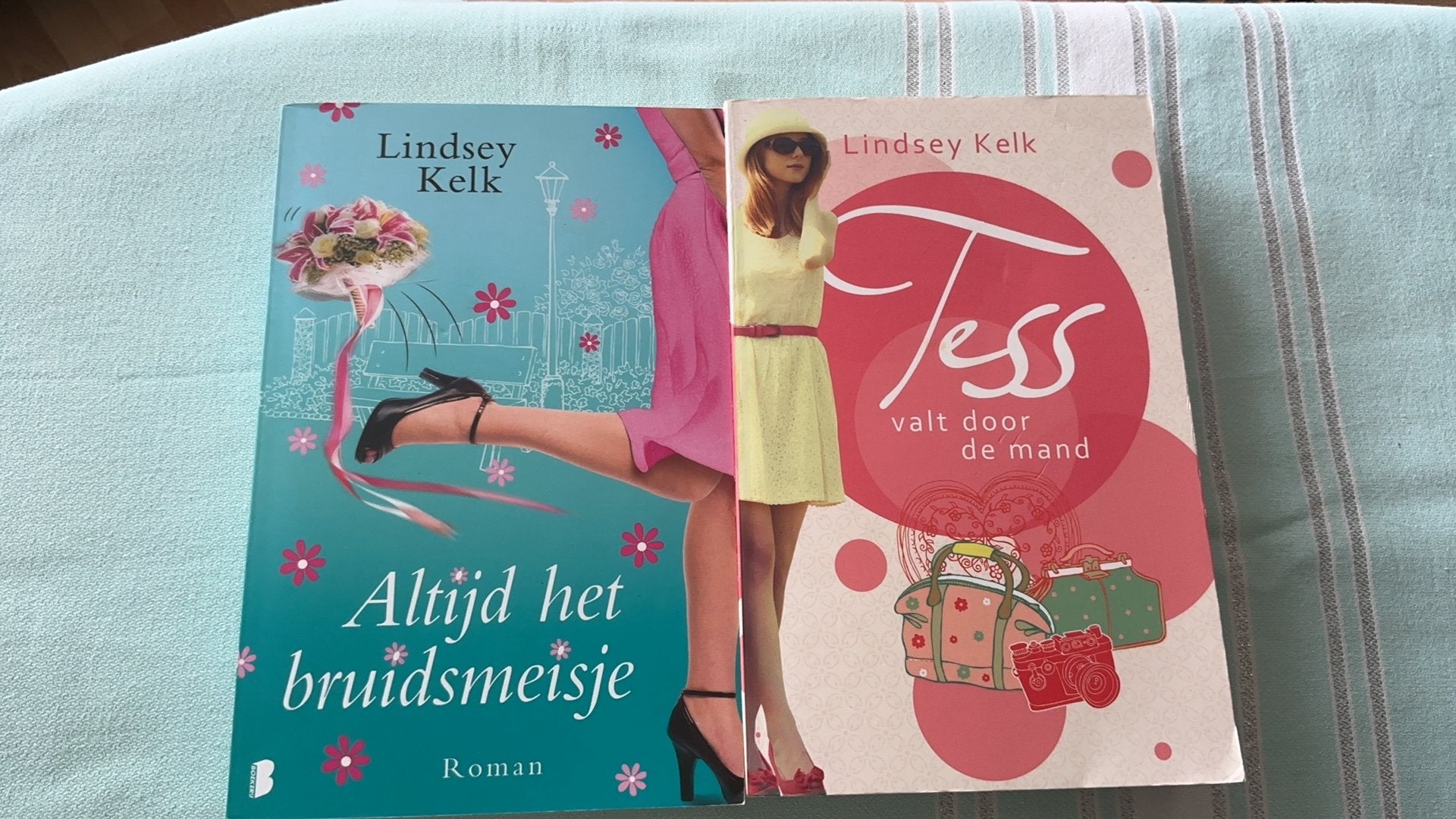 Lindsey Kelk boeken: Altijd het bruidsmeisje & Tess, Boeken, Ophalen of Verzenden, Zo goed als nieuw, Nederland, Lindsey Kelk