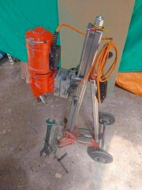 Weka dk-22 3snelheden diamantboormachine, Doe-het-zelf en Verbouw, Ophalen, Zo goed als nieuw, 600 watt of meer, Kolomboormachine