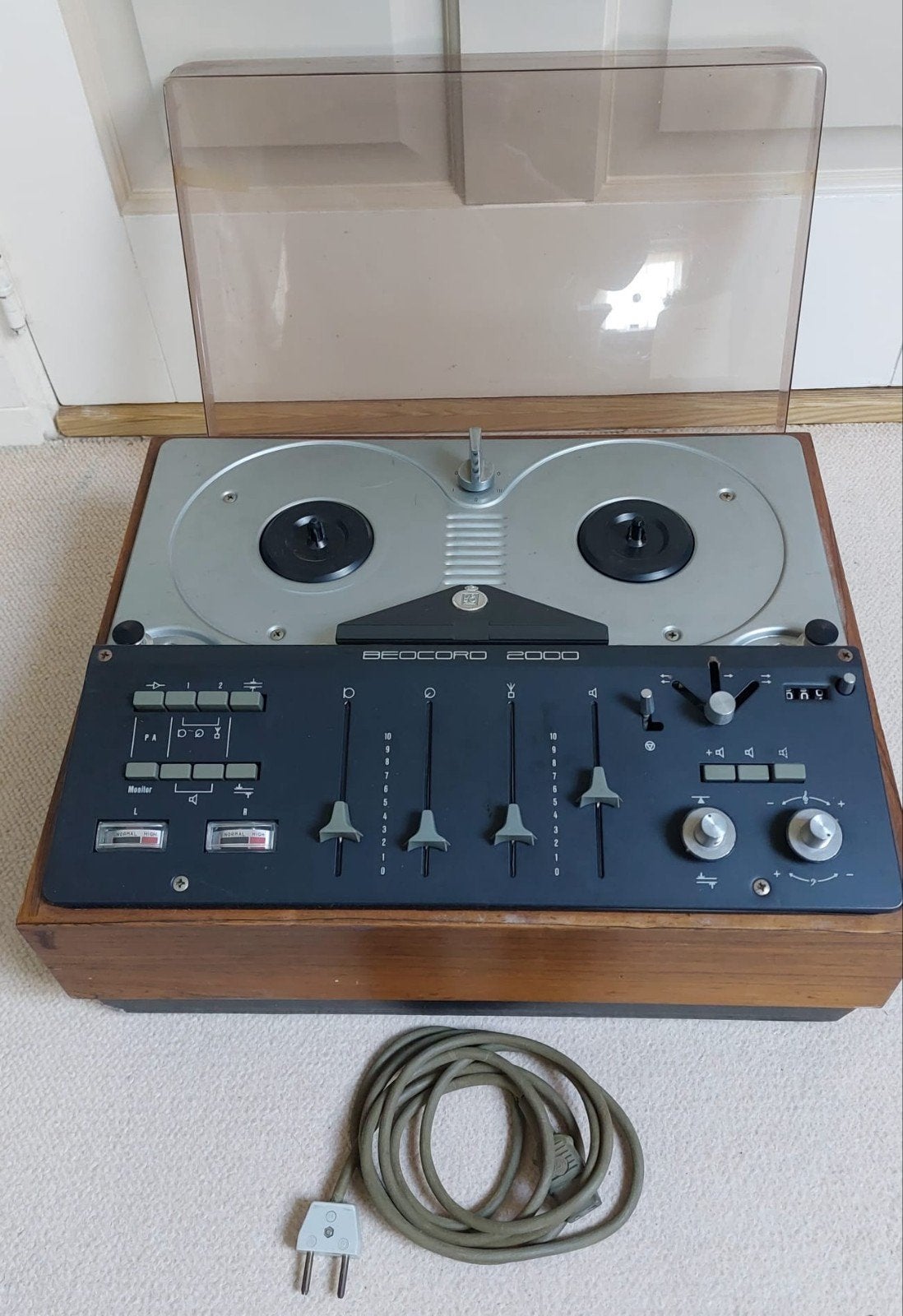 B&O Beocord 2000 bandrecorder met stofkap, Ophalen, Bandrecorder, Met stofkap